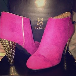 ankle boots with metallic heal!!